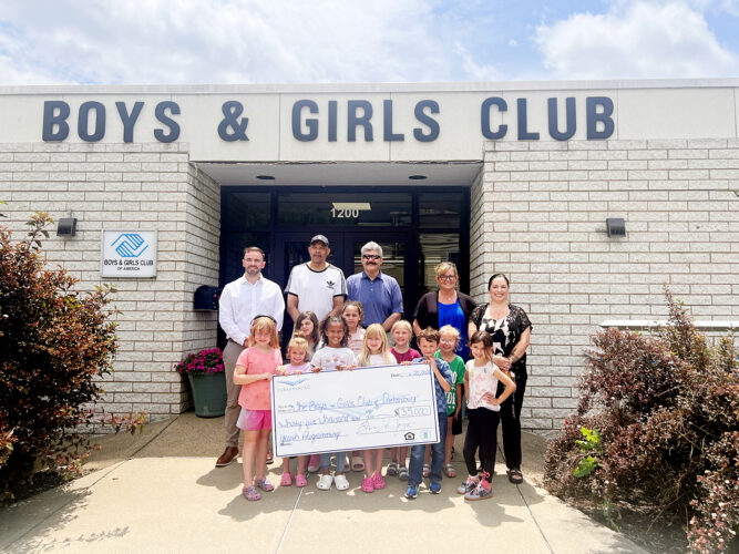 Parkersburg gives Boys and Girls' Club $35,000